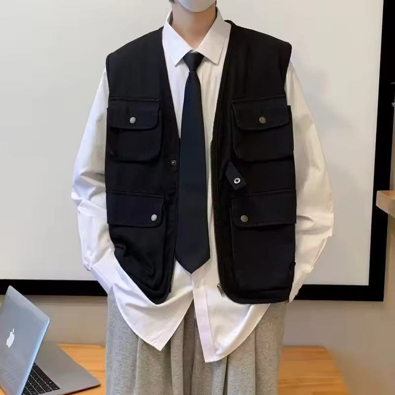 Unisex Men's Summer Slim Fit Sleeveless Waistcoat Retro Workwear Vest with Pockets Layerable Jacket for Casual or Streetwear