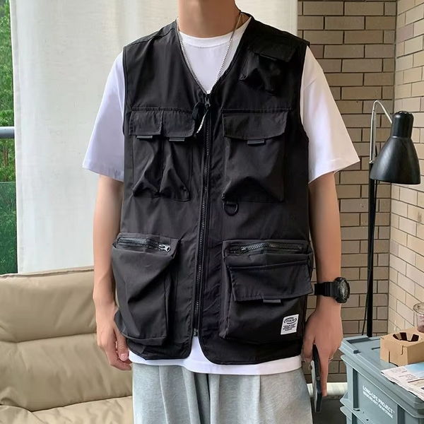 Edgy Streetwear Sleeveless Vest for Men  Summer Lightweight Oversized Jacket with Functional Pockets Retro Workwear Outerwear